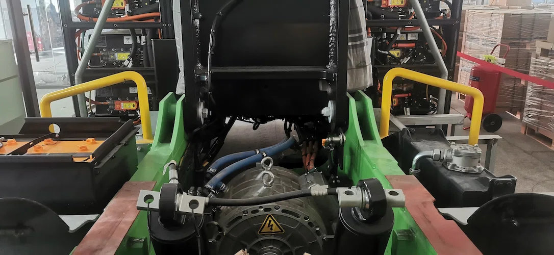 Electric Vehicle Power Supply Systems